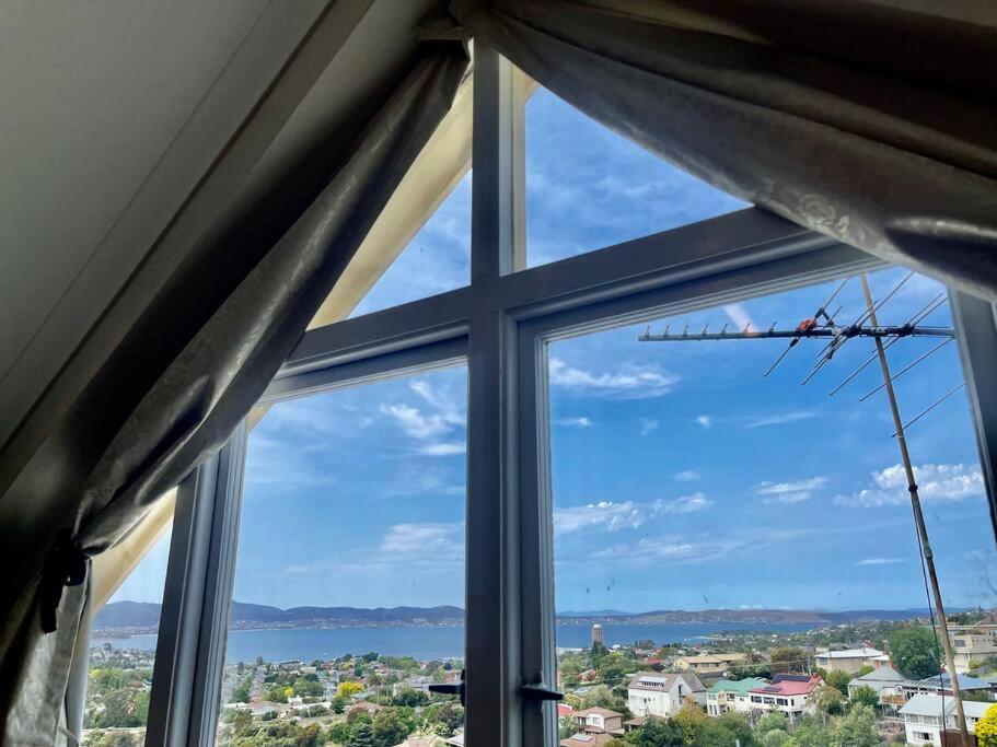 Lovely Brick Cottage With Amazing Water View Hobart Ngoại thất bức ảnh